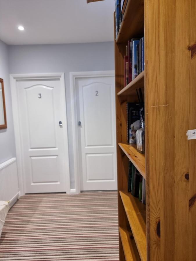 Denham Guest House Esterno foto